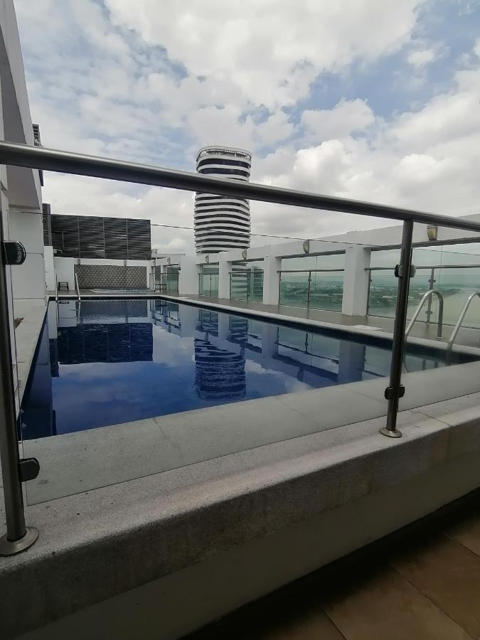 Luxury Suites River Front Guayaquil Exterior foto